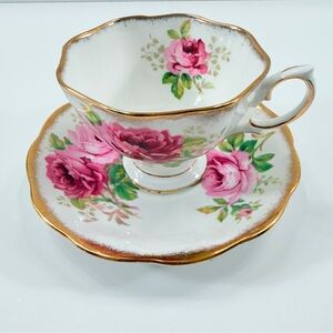 ROYAL ALBERT BONE CHINA AMERICAN BEAUTY PINK ROSES TEACUP & SAUCER SET VINTAGE